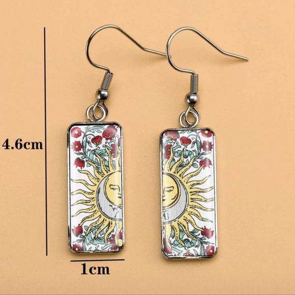 Sun Print Geometric Drop Earrings - Picture 4 of 4